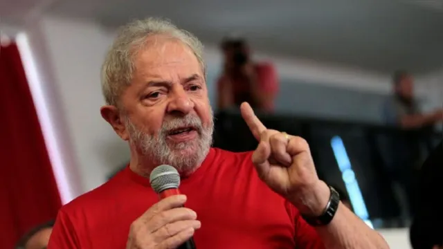 Imagem ilustrativa da notícia Lula perde popularidade por não criticar Cuba