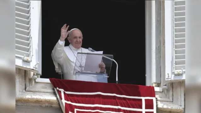 Imagem ilustrativa da notícia Papa Francisco deve ficar internado por sete dias 