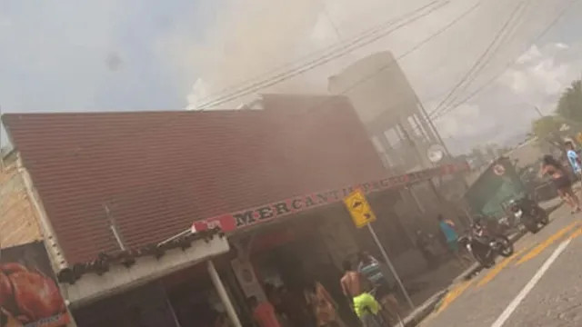 Imagem ilustrativa da notícia Cidade se une para reerguer supermercado após incêndio