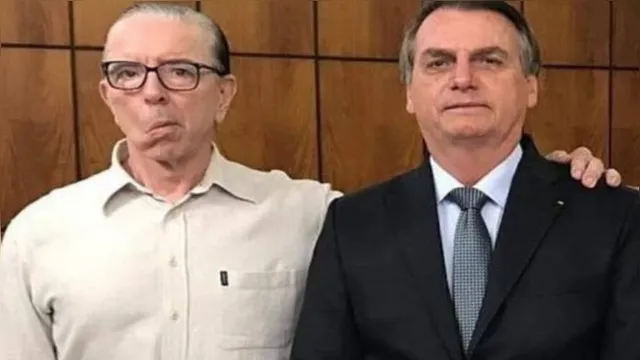 Imagem ilustrativa da notícia Bolsonaro é examinado por médico que o operou após a facada