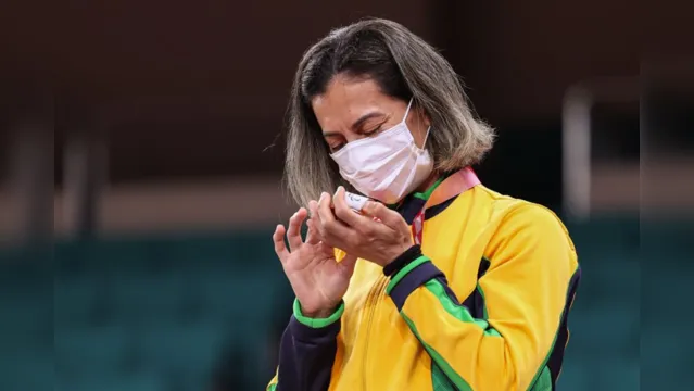 Imagem ilustrativa da notícia Lúcia Araújo é bronze no judô e conquista 3ª medalha seguida
