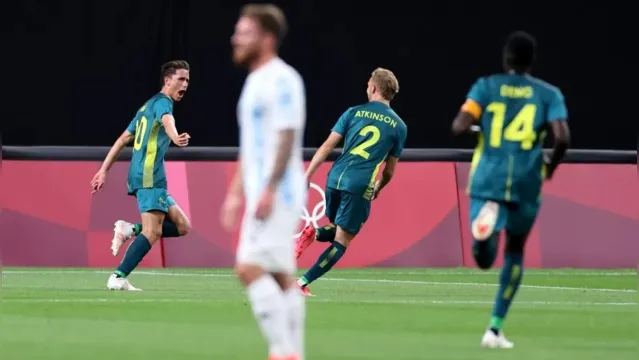 Imagem ilustrativa da notícia Austrália surpreende e faz 2 a 0 na Argentina nas olimpíadas