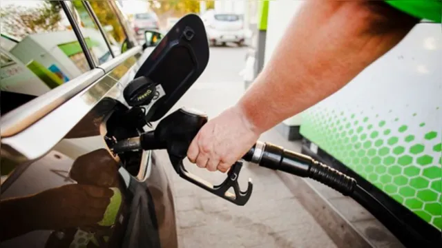 Imagem ilustrativa da notícia Preços da gasolina, diesel e gás de cozinha voltam a subir