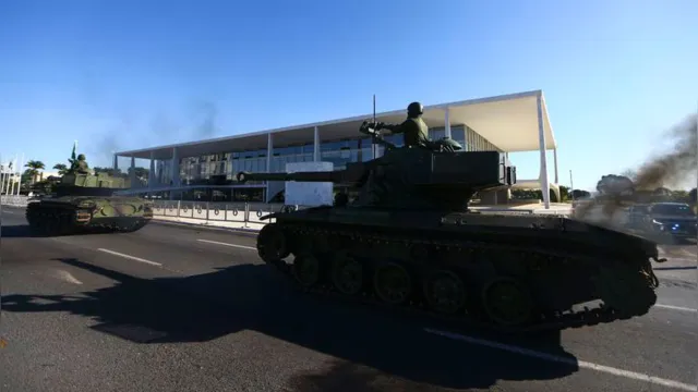 Imagem ilustrativa da notícia Desfile de tanques dura 10 minutos em Brasília