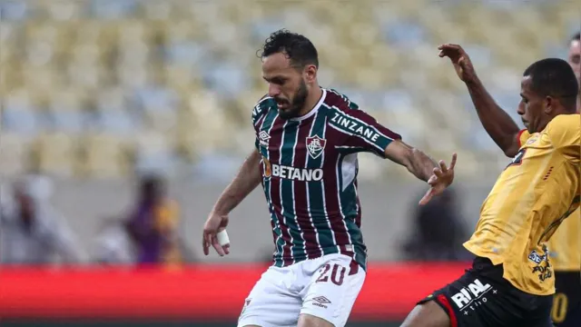 Imagem ilustrativa da notícia Desorganizado, Fluminense empata com Barcelona no Maracanã