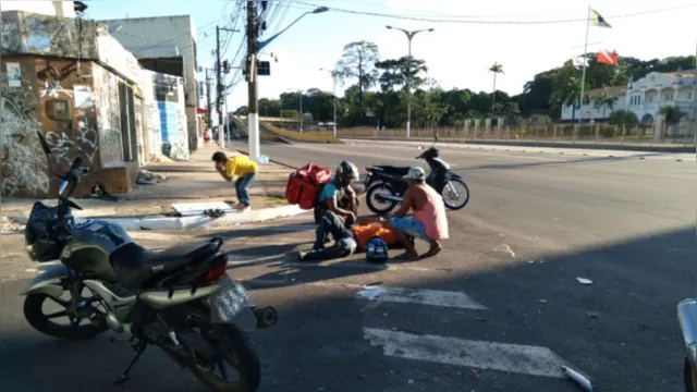 Imagem ilustrativa da notícia Motociclista fica ferido em acidente na Almirante Barroso