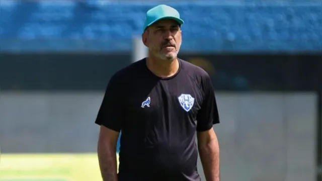 Imagem ilustrativa da notícia Vinícius Eutrópio não é mais treinador do Paysandu