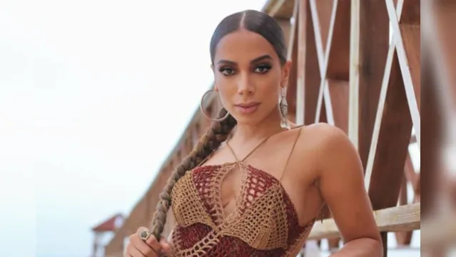 Imagem ilustrativa da notícia Anitta fala sobre vídeo zombando louvor infantil