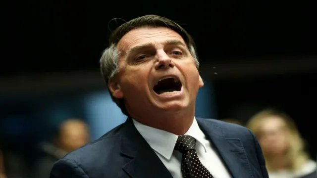 Imagem ilustrativa da notícia Funcionário de hotel é preso por chamar Bolsonaro de "diabo"