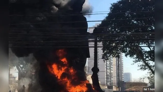 Imagem ilustrativa da notícia Vídeo: estátua é queimada em SP por homenagear genocida