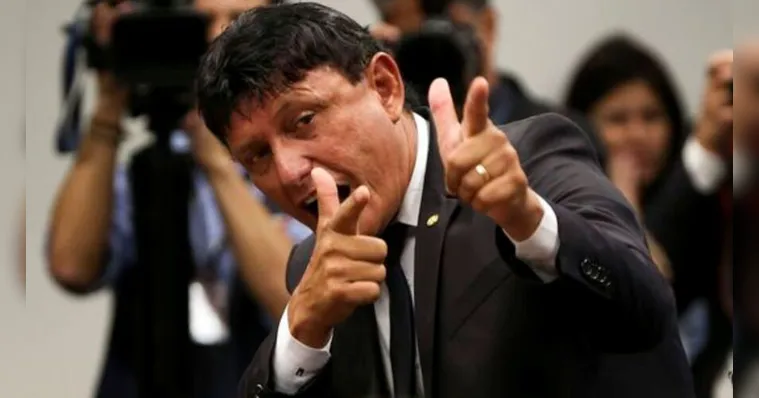 Imagem ilustrativa da notícia Éder Mauro defendeu a compra de vacina indiana superfaturada