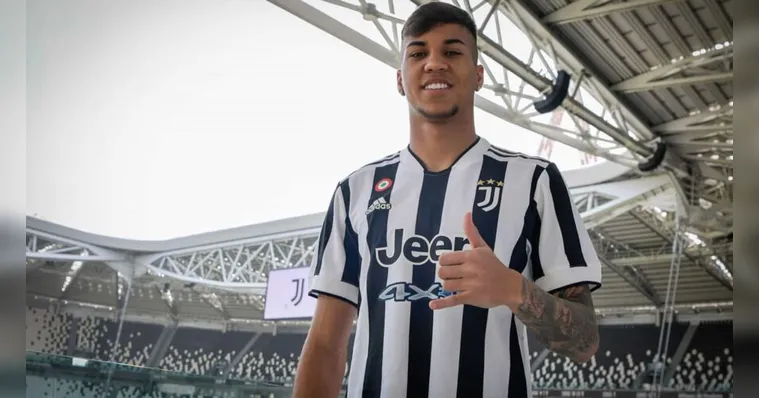Imagem ilustrativa da notícia Ex-Santos, Kaio Jorge chega na Itália para jogar na Juventus