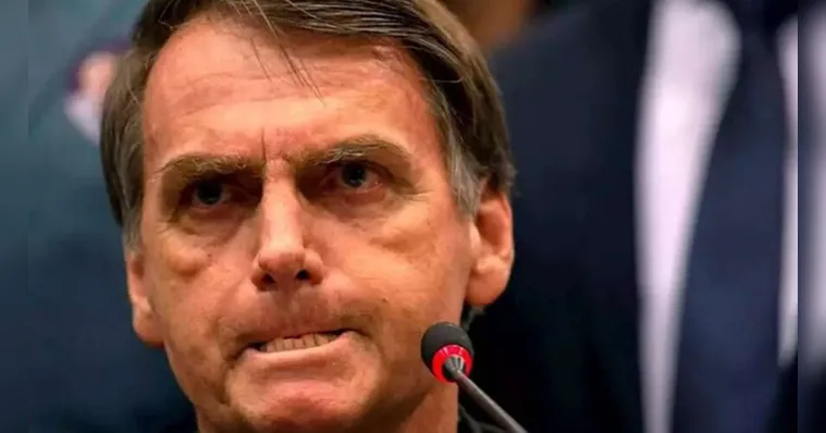 Imagem ilustrativa da notícia Bolsonaro ameaça TSE com solução contra democracia