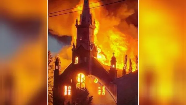 Imagem ilustrativa da notícia Canadenses queimam igrejas após descoberta de genocídio