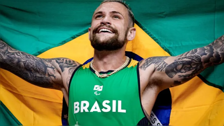 Imagem ilustrativa da notícia Vinícius Rodrigues é prata nos 100m em Tóquio