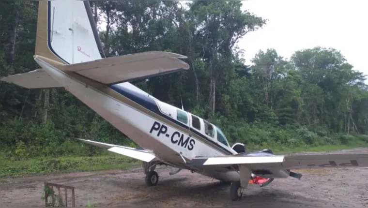 Imagem ilustrativa da notícia Avião usado no tráfico de drogas é abandonado no Pará