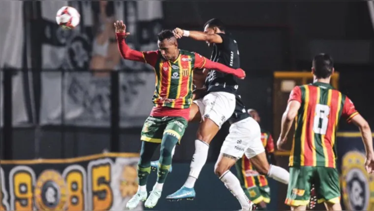 Imagem ilustrativa da notícia Sampaio derrota Clube do Remo dentro do Baenão. Veja os gols