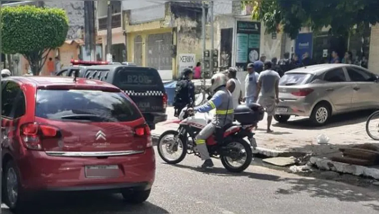 Imagem ilustrativa da notícia Assaltante tenta roubar idoso, apanha da vítima e vai preso