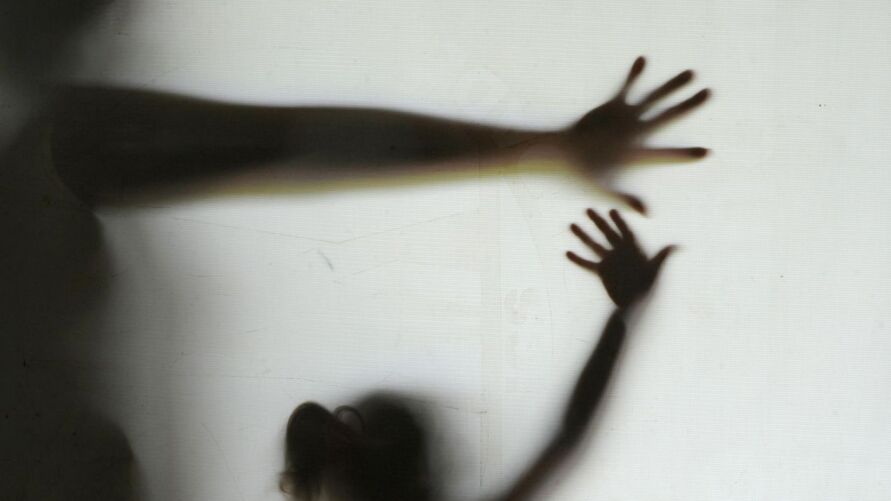 Crianças que vinham com a promessa de estudos no Brasil, eram forçadas a trabalhar. Crianças que vinham com a promessa de estudos no Brasil, eram forçadas a trabalhar.