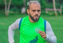 Integrado ao elenco do Paysandu nos treinamentos, meia Alan Calbergue aguarda novo empréstimo para seguir sua carreira.