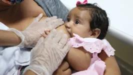 Profissionais do Hospital Materno-Infantil de Barcarena explicam como a amamentação atua na prevenção ao câncer de mama, além dos benefícios para mãe e bebê.