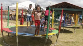 Vai ter cama elástica, brinquedo inflável, e animação com palhaço, além de pipoca e kit doces