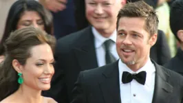 Registro de Angelina Jolie e Brad Pitt feito em 2009, na 81ª edição do Oscar.
