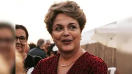 Imagem ilustrativa da notícia Ex-presidente Dilma recebe alta após passar por cateterismo