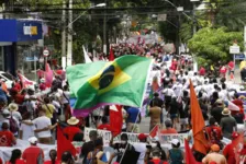 Imagem ilustrativa da notícia Veja
imagens da manifestação contra Bolsonaro em Belém