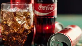 Imagem ilustrativa da notícia Homem de 22 anos morre após beber Coca-Cola