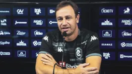 "Precisamos ajustar no início do jogo e ajustar na reta final para voltarmos a vencer", avaliou o técnico remista