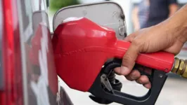 Gasolina sofre o 10º reajuste no ano