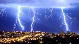Tempestades com raios representam perigo de acidentes para quem não adota os cuidados necessários