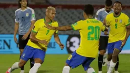 A seleção enfrenta o Uruguai em jogo importante na cidade de Manaus.