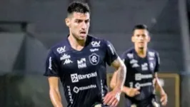 Thiago Ennes pode voltar contra o Botafogo