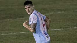 Victor salinas fez sua estreia como titular no jogo contra o Santa, pelo Papão.
