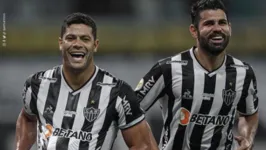 Hulk e Diego costa marcam para o Galo