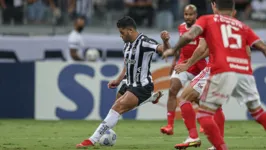 O Galo venceu pelo placar mínimo de 1 a 0