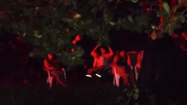 Imagem ilustrativa da notícia VÍDEO: Raio cai e deixa morto e feridos em Outeiro