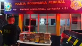 Imagem ilustrativa da notícia PRF apreende 205 quilos de cocaína escondidos em caminhão 