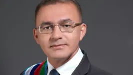 O ex-prefeito de Santa Luzia do Pará, Adamor Aires, teria pago por sentenças