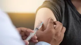 Imagem ilustrativa da notícia Familiares brigam e se isolam de parentes que recusam vacina