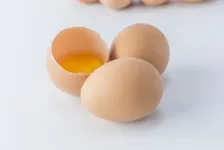 Valor do ovo varia nas feiras e em supermercados.