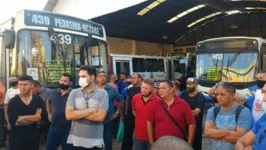  Os ônibus das linhas Pedreira Lomas, Pedreira Nazaré, Sacramenta Humaitá, CDP Providência e o Marex Arsenal estão parados nas garagens. 