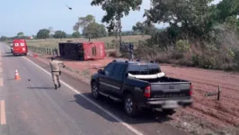 Um casal faleceu na hora, enquanto que outros passageiros foram socorridos com vida