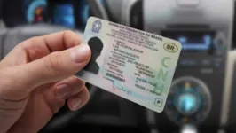 Imagem ilustrativa da notícia Confira lei de trânsito que beneficia quem não renovou CNH 
