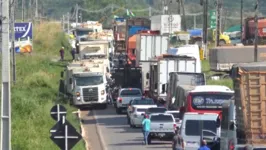 Filas quilométricas na BR-155 na tarde desta quinta-feira (9) 