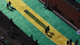 Manifestantes fazem ato contra Bolsonaro