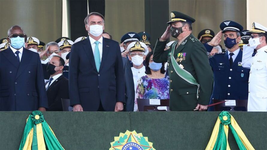 Jair Bolsonaro busca o apoio de militares nos protestos de 7 de setembro.