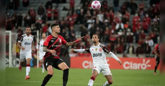 Imagem ilustrativa da notícia Pressionado, Flamengo tem reforços contra o Athletico-PR